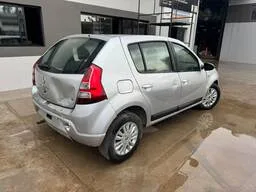 SUCATARenault Sandero 2013 1.6 16v Privilège Hi-flex Aut. 5p  PARA RETIRADA DE PEÇAS